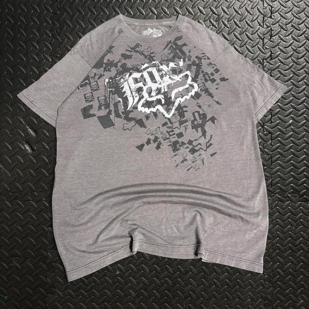 Vintage Y2K Fox Deluxe Scene Tee Grey Graphic